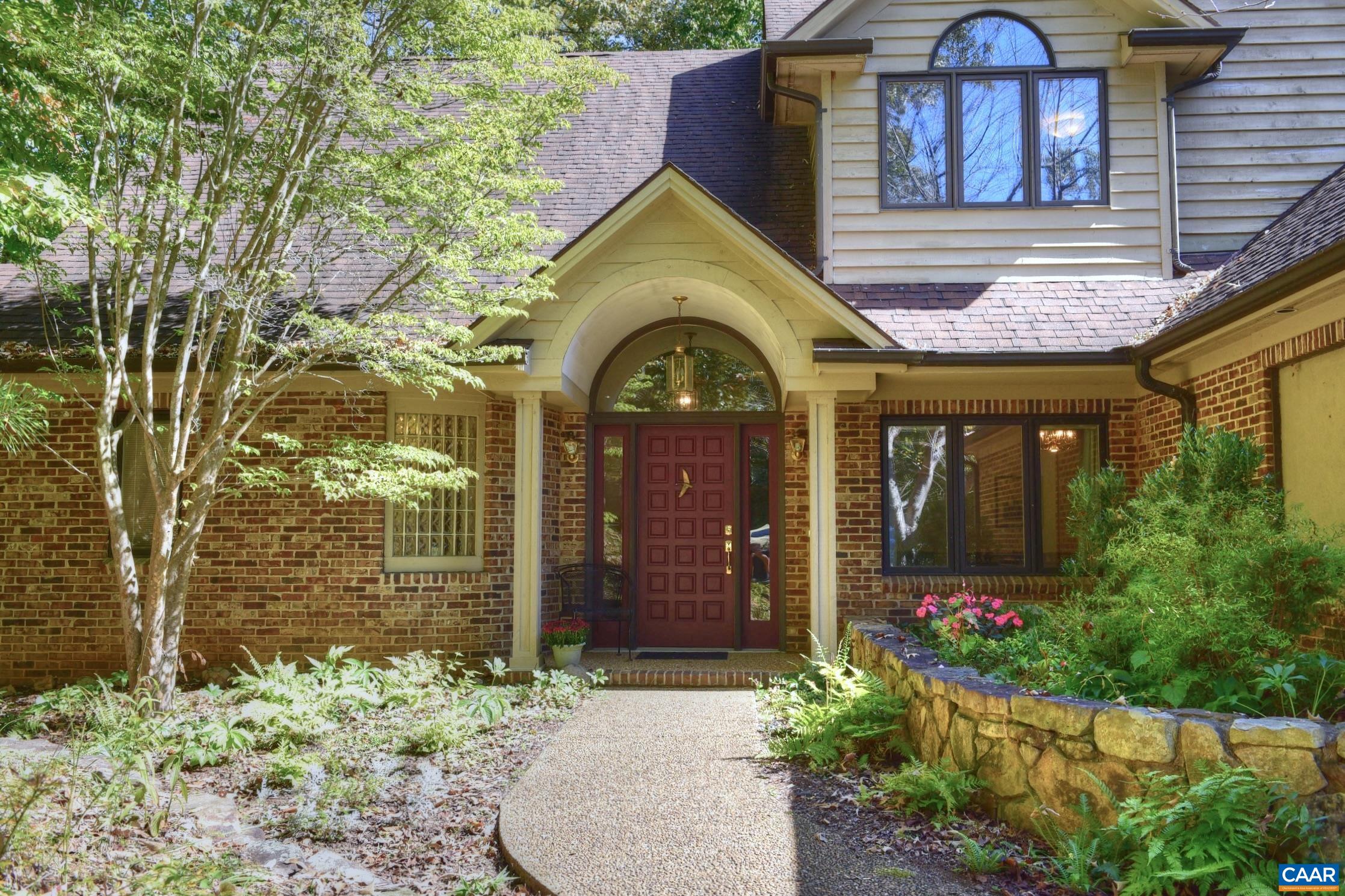 1088 BLACKBURN BLUFF