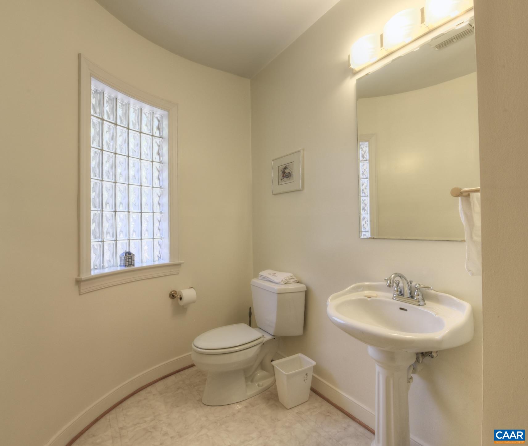 1088 BLACKBURN BLUFF