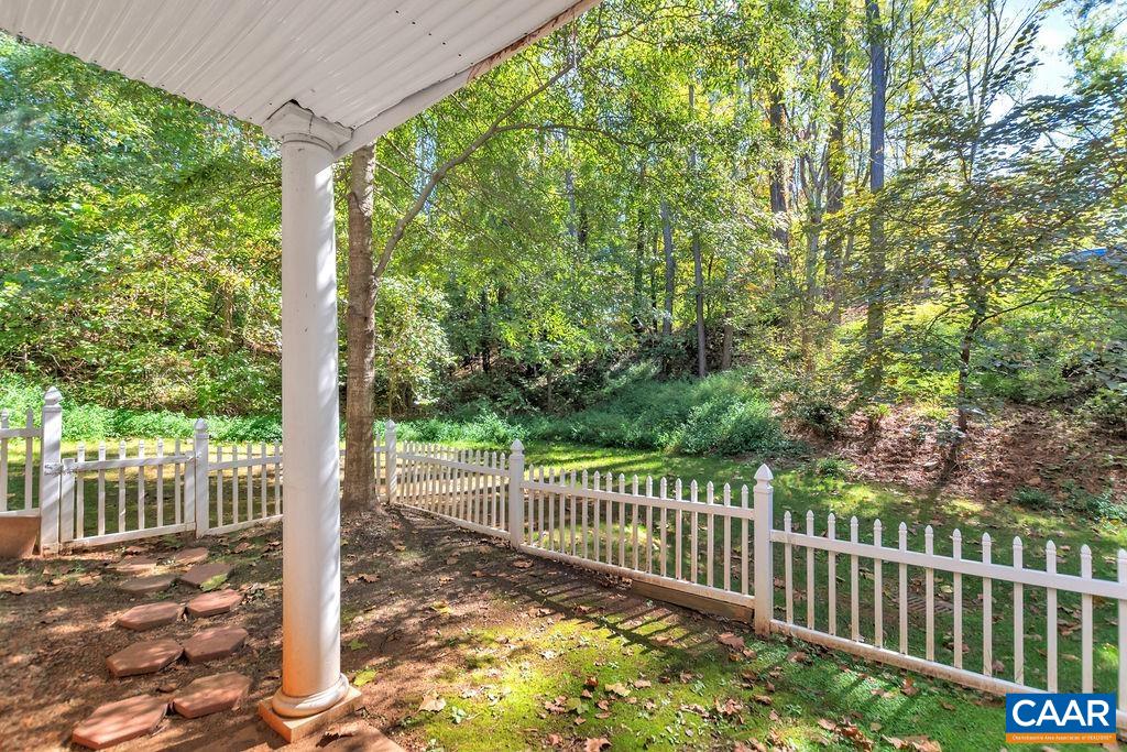 321 QUARRY RD