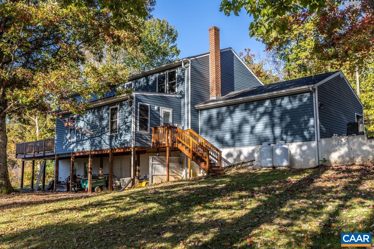435 COURTHOUSE MOUNTAIN RD