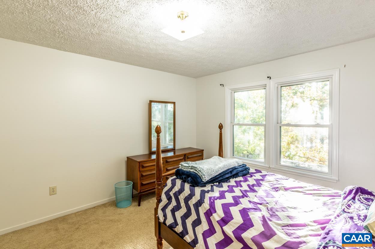 435 COURTHOUSE MOUNTAIN RD