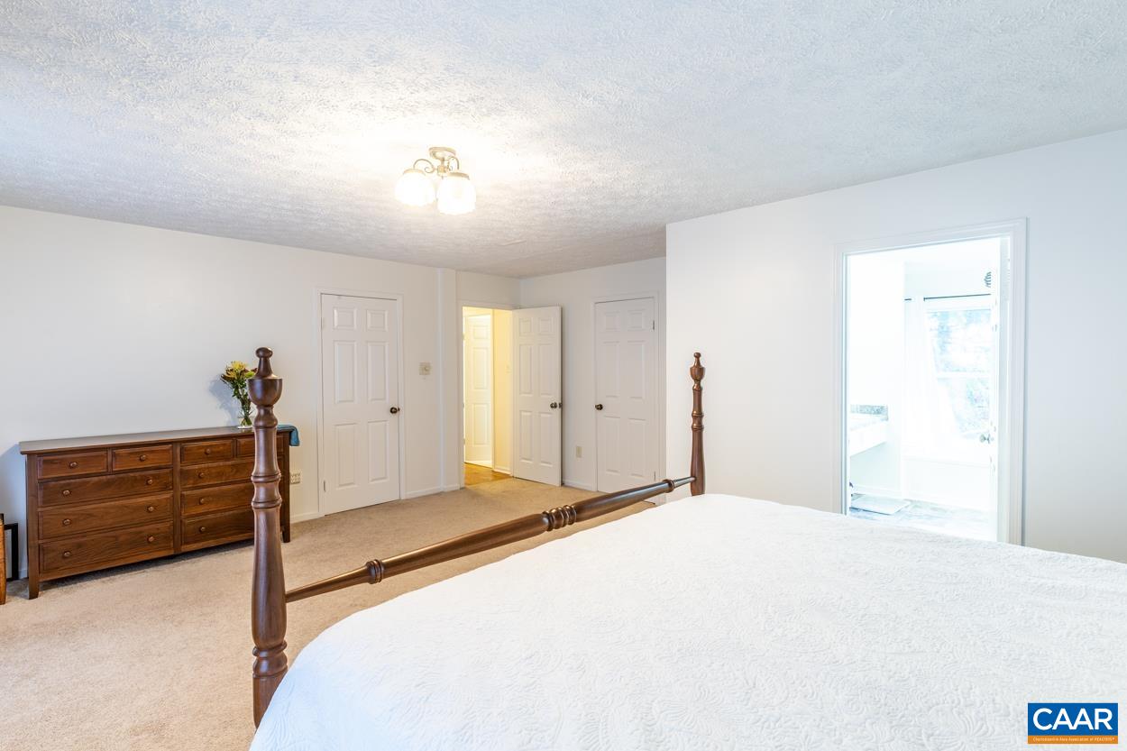 435 COURTHOUSE MOUNTAIN RD