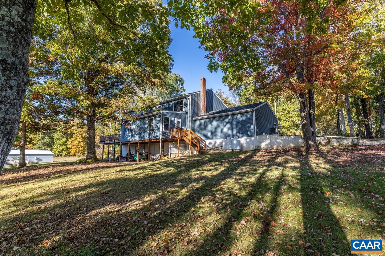 435 COURTHOUSE MOUNTAIN RD