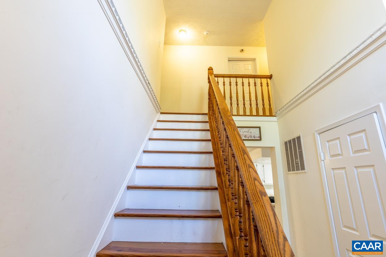 435 COURTHOUSE MOUNTAIN RD