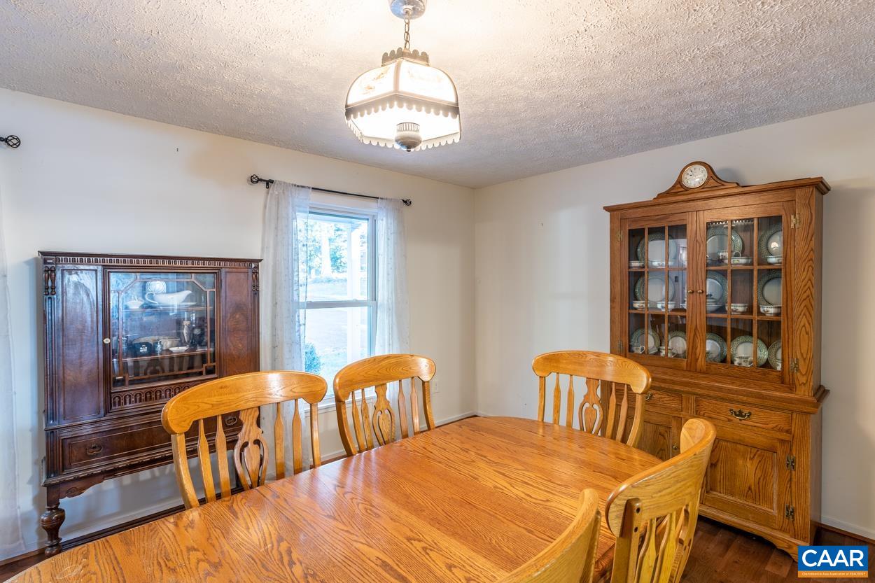 435 COURTHOUSE MOUNTAIN RD