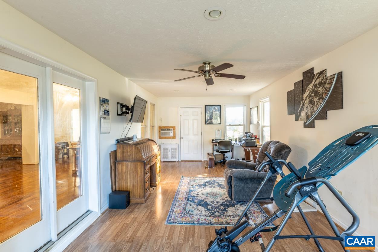 435 COURTHOUSE MOUNTAIN RD