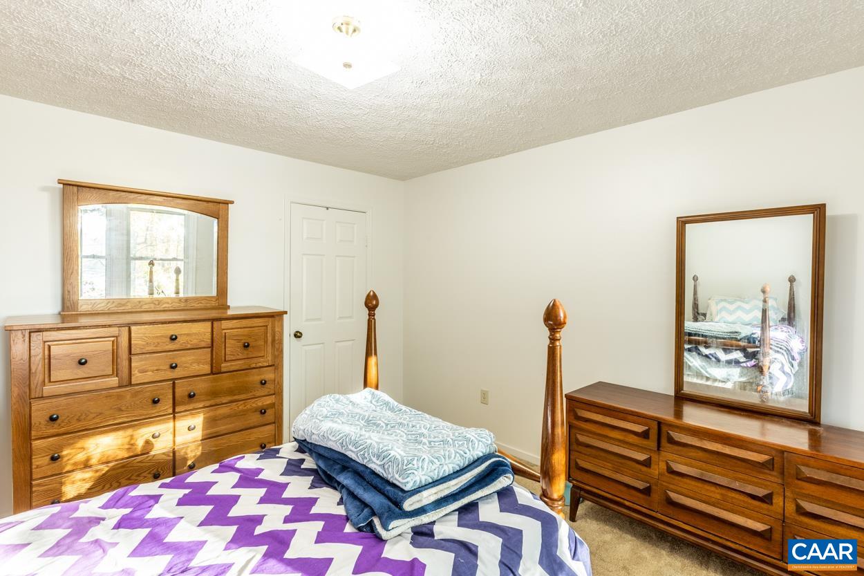 435 COURTHOUSE MOUNTAIN RD