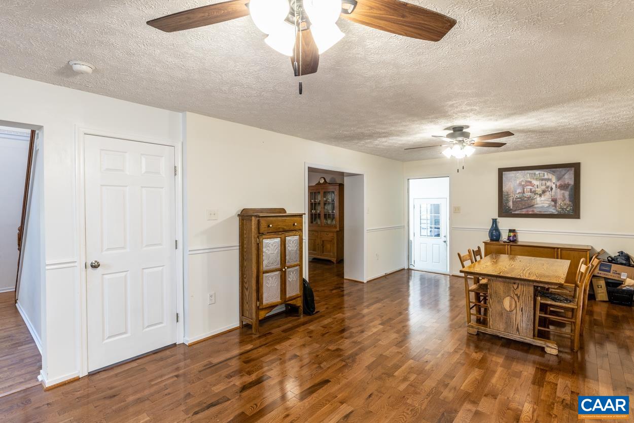 435 COURTHOUSE MOUNTAIN RD