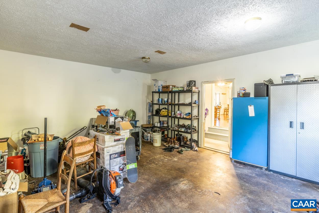 435 COURTHOUSE MOUNTAIN RD