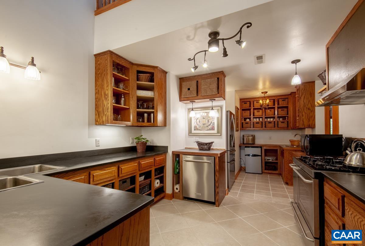 5225 HAVENWOOD LN