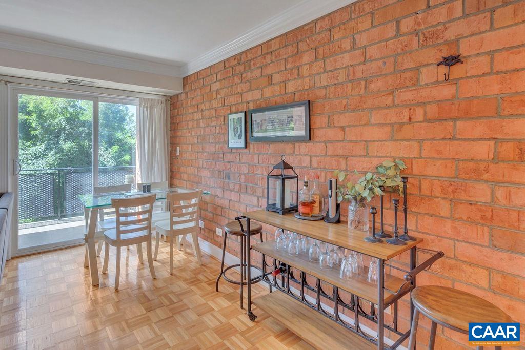 1800 JEFFERSON PARK AVE Unit: 58
