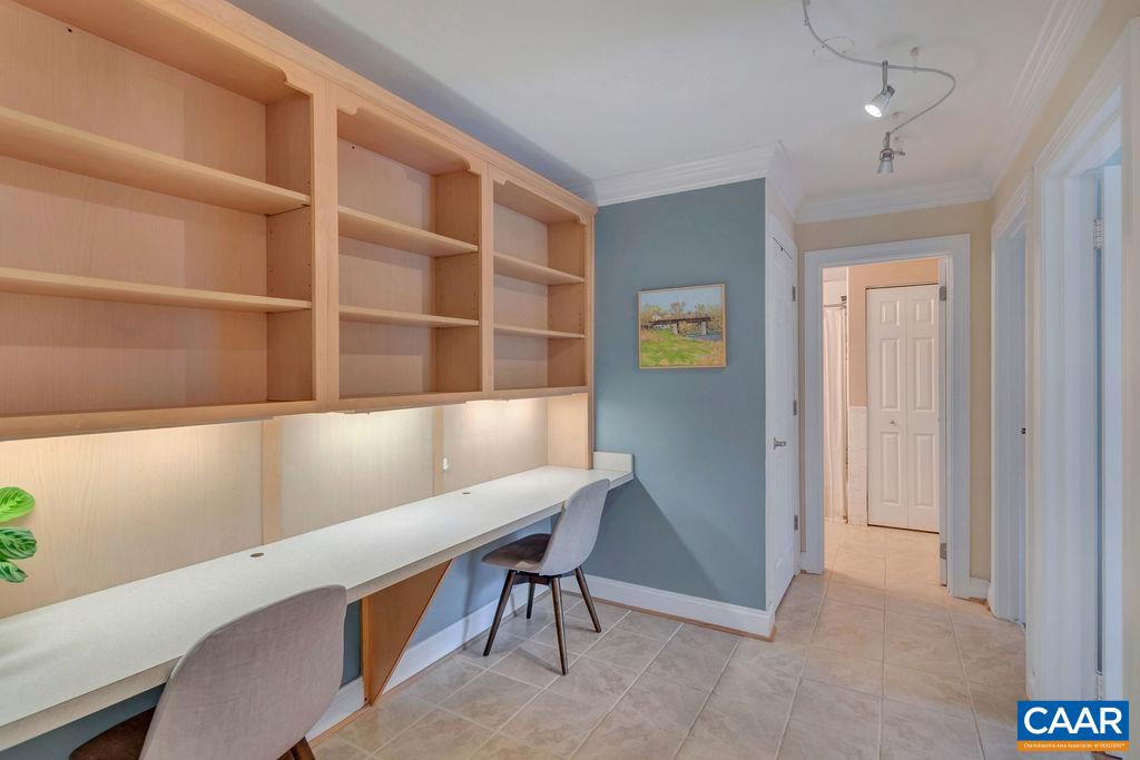 1800 JEFFERSON PARK AVE Unit: 58