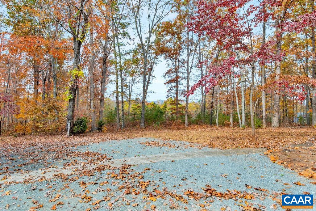 1900 THUNDER RIDGE RD