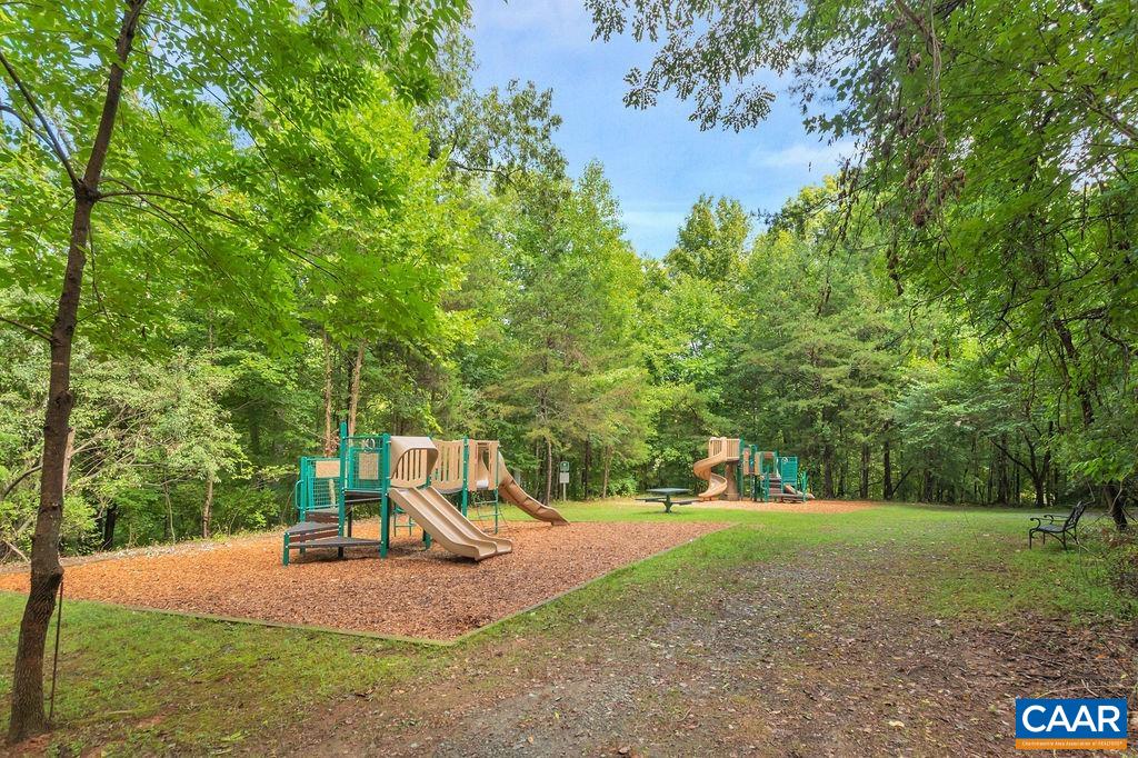 1781 STONEY CREEK DR