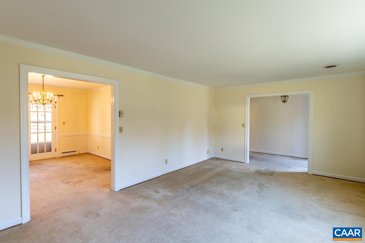 506 WESTMORELAND CT