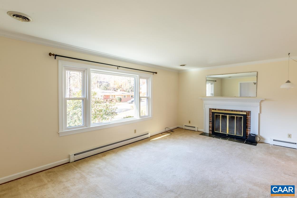 506 WESTMORELAND CT