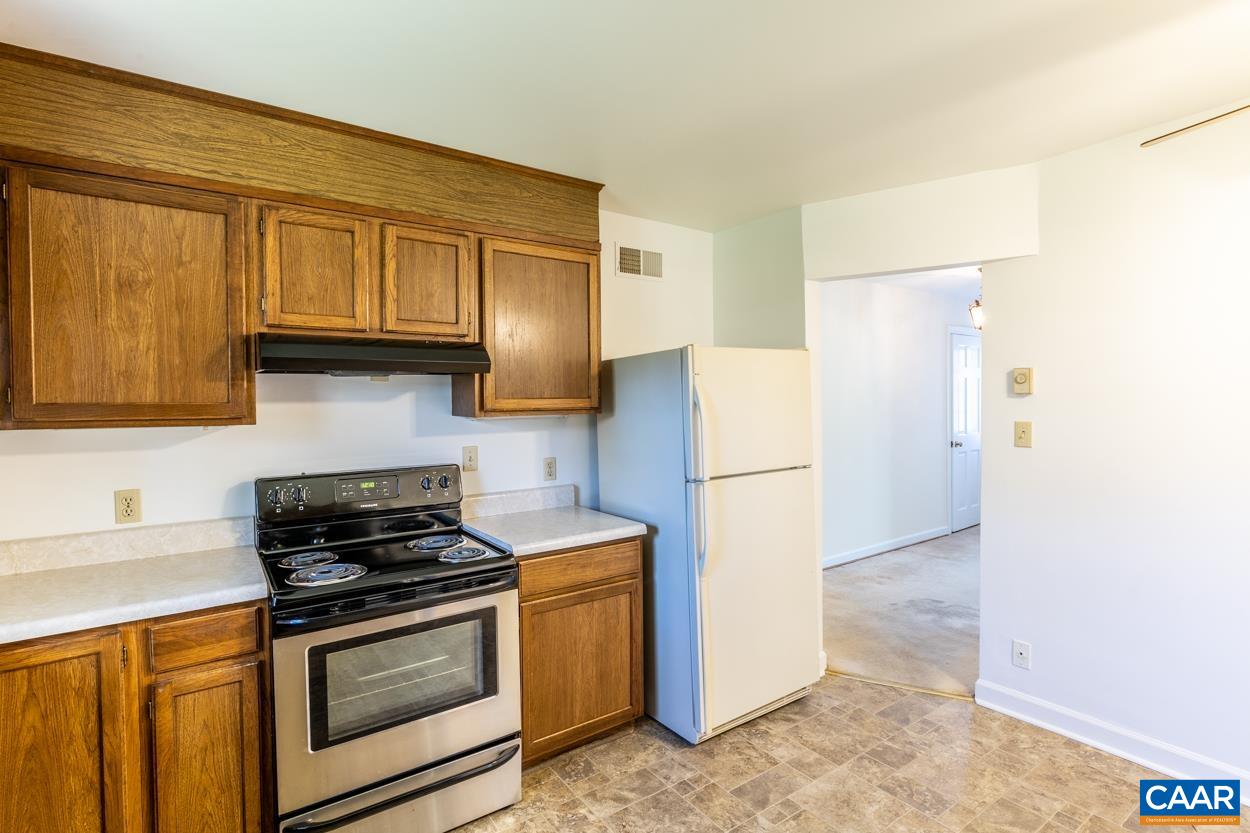 506 WESTMORELAND CT