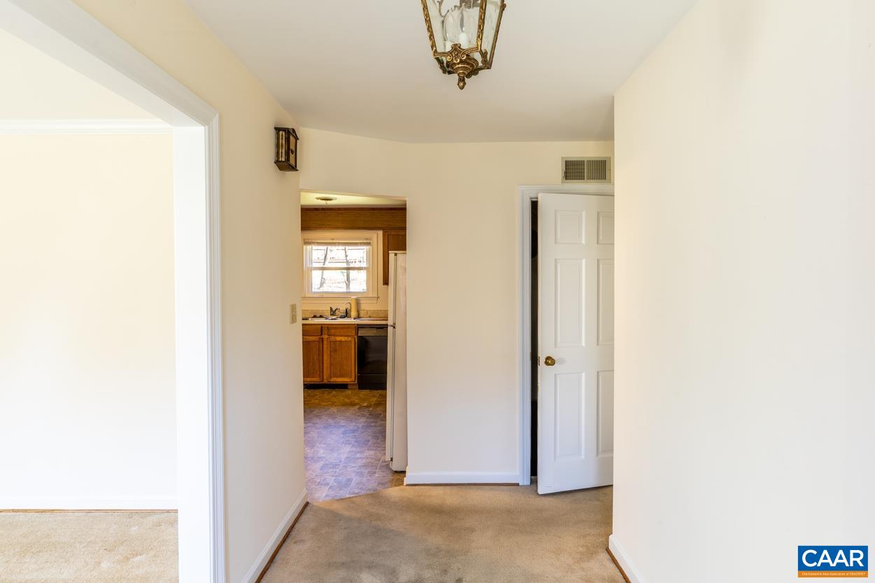 506 WESTMORELAND CT