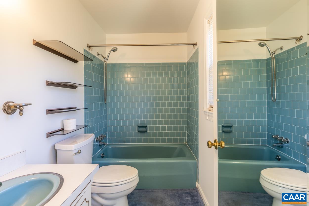 506 WESTMORELAND CT