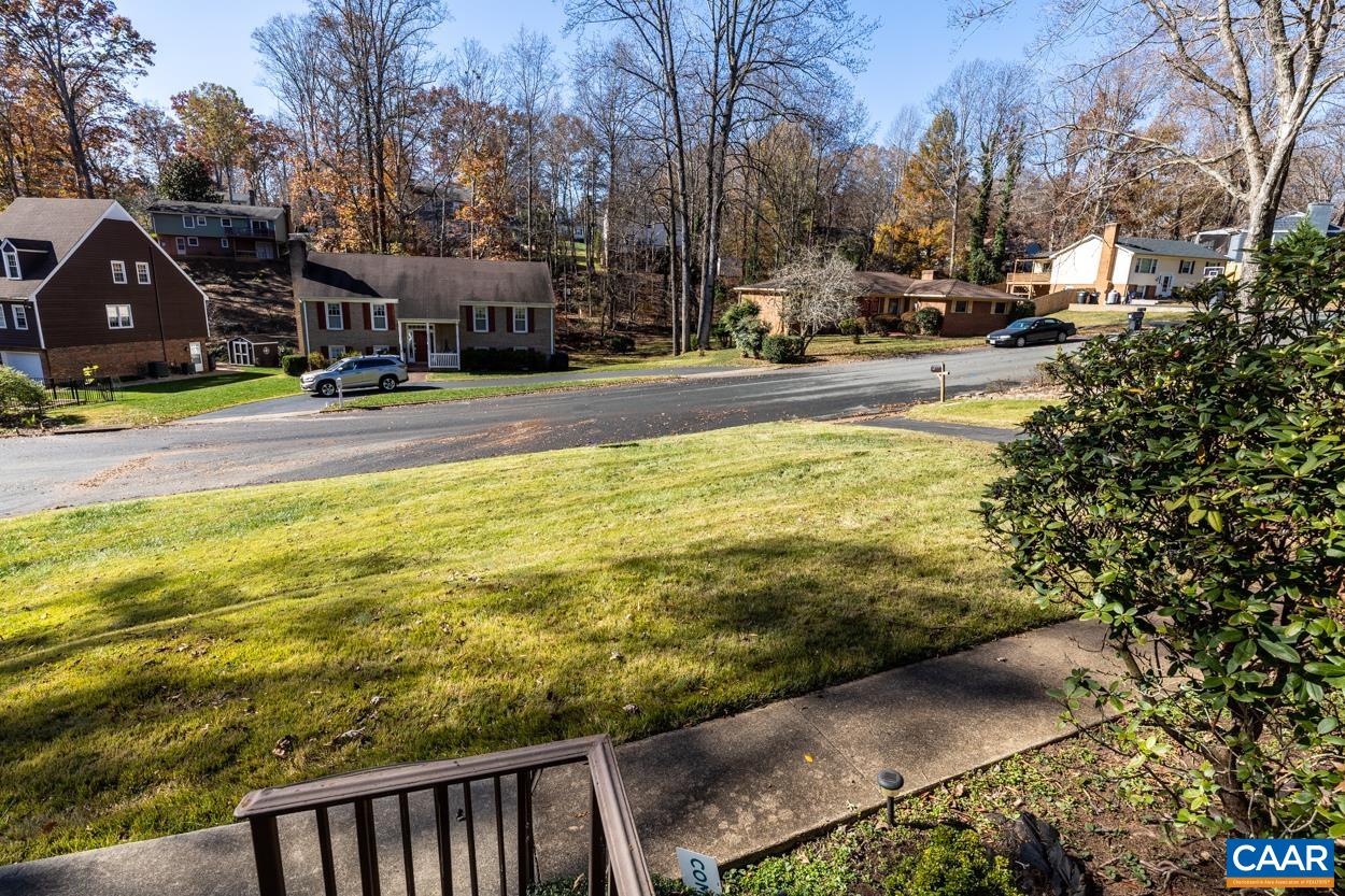 506 WESTMORELAND CT