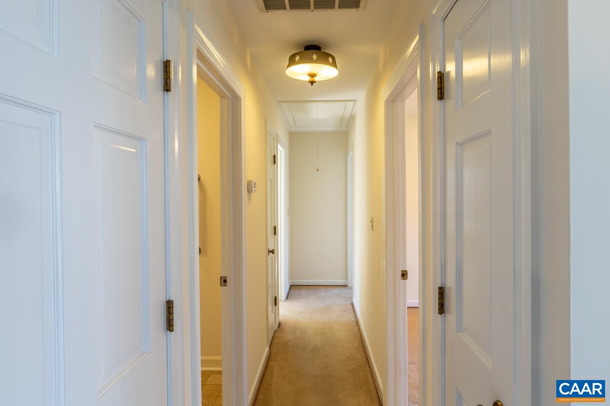 506 WESTMORELAND CT