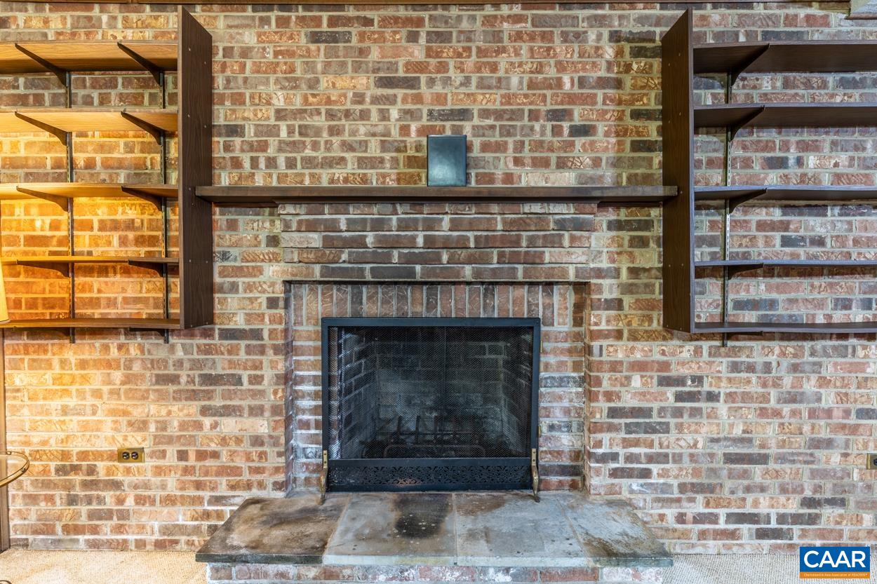 506 WESTMORELAND CT