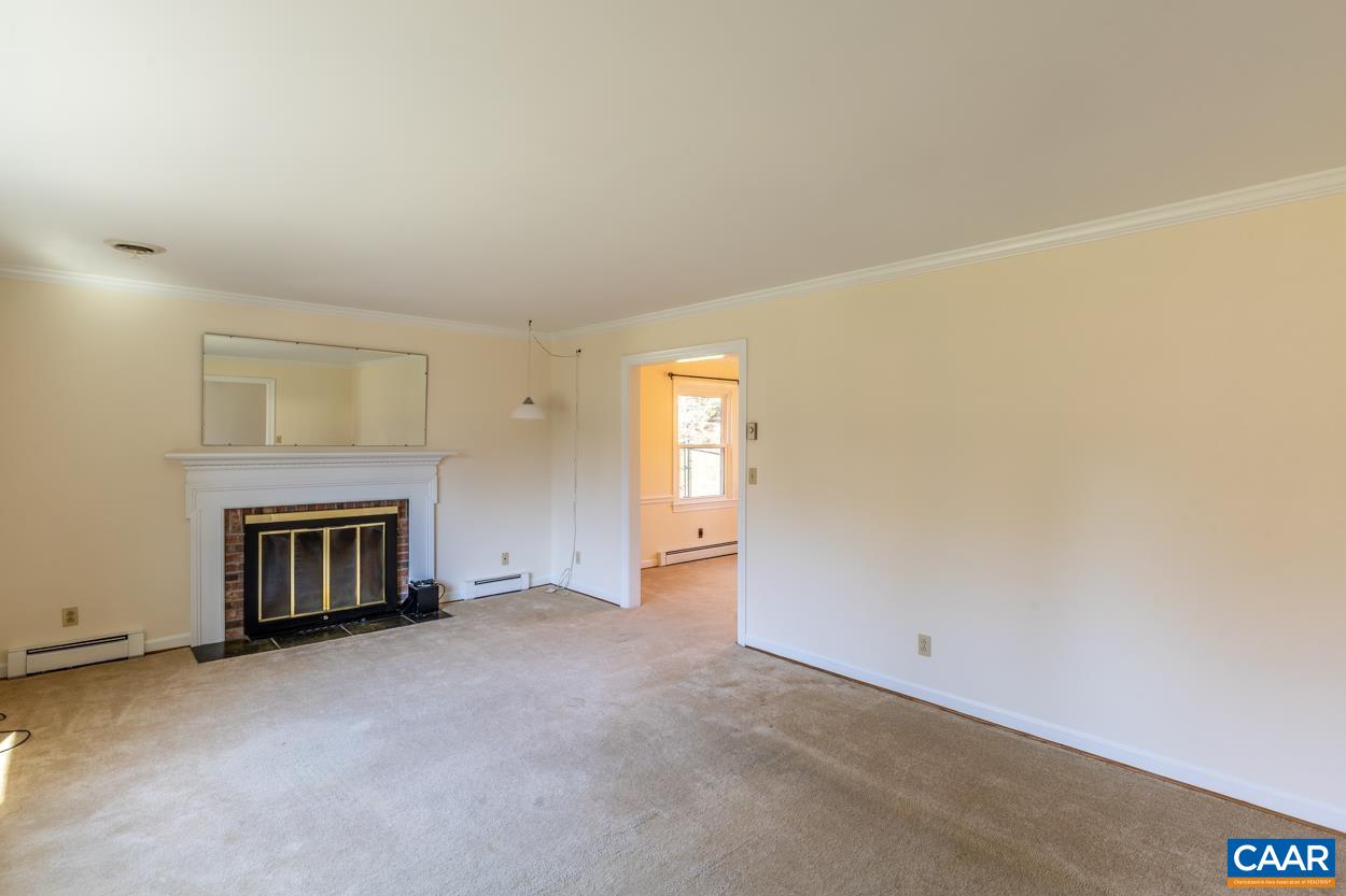 506 WESTMORELAND CT