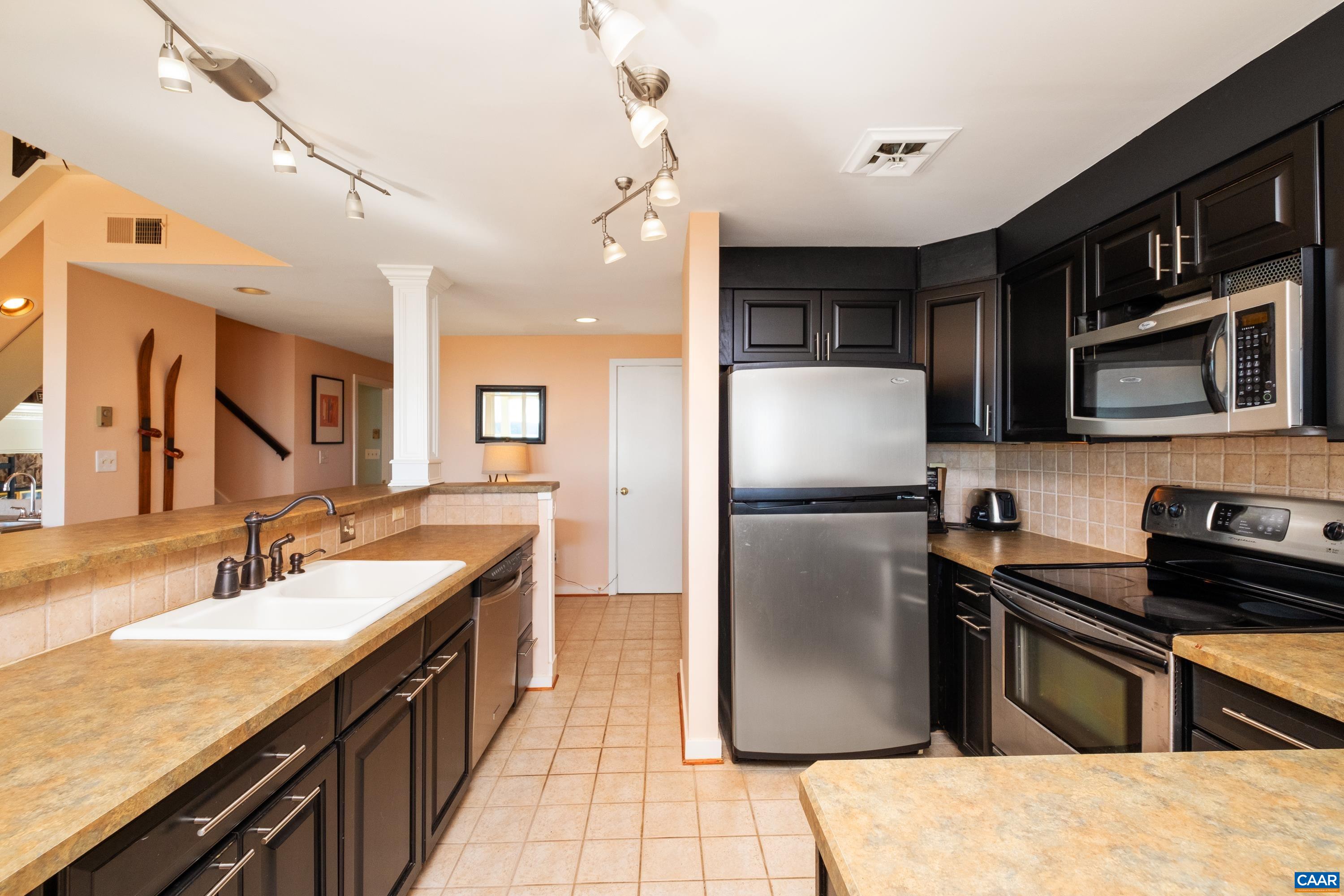 1615 OVERLOOK CONDOS Unit: 1615
