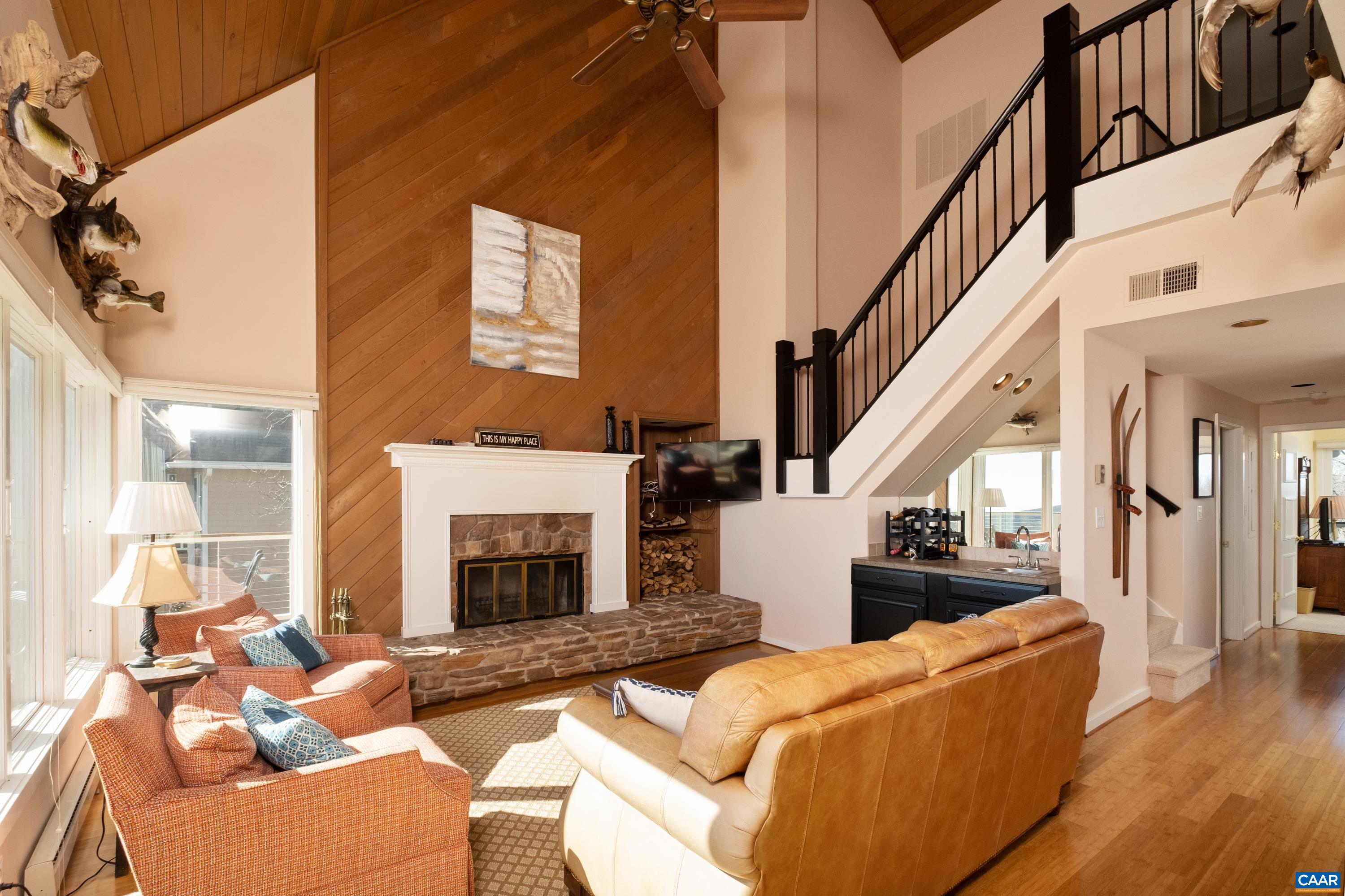 1615 OVERLOOK CONDOS Unit: 1615