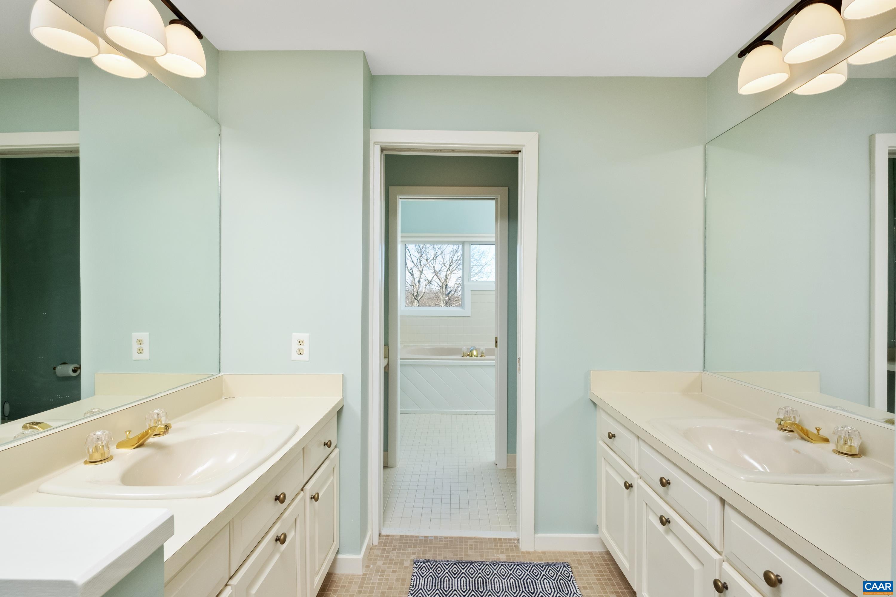 1615 OVERLOOK CONDOS Unit: 1615