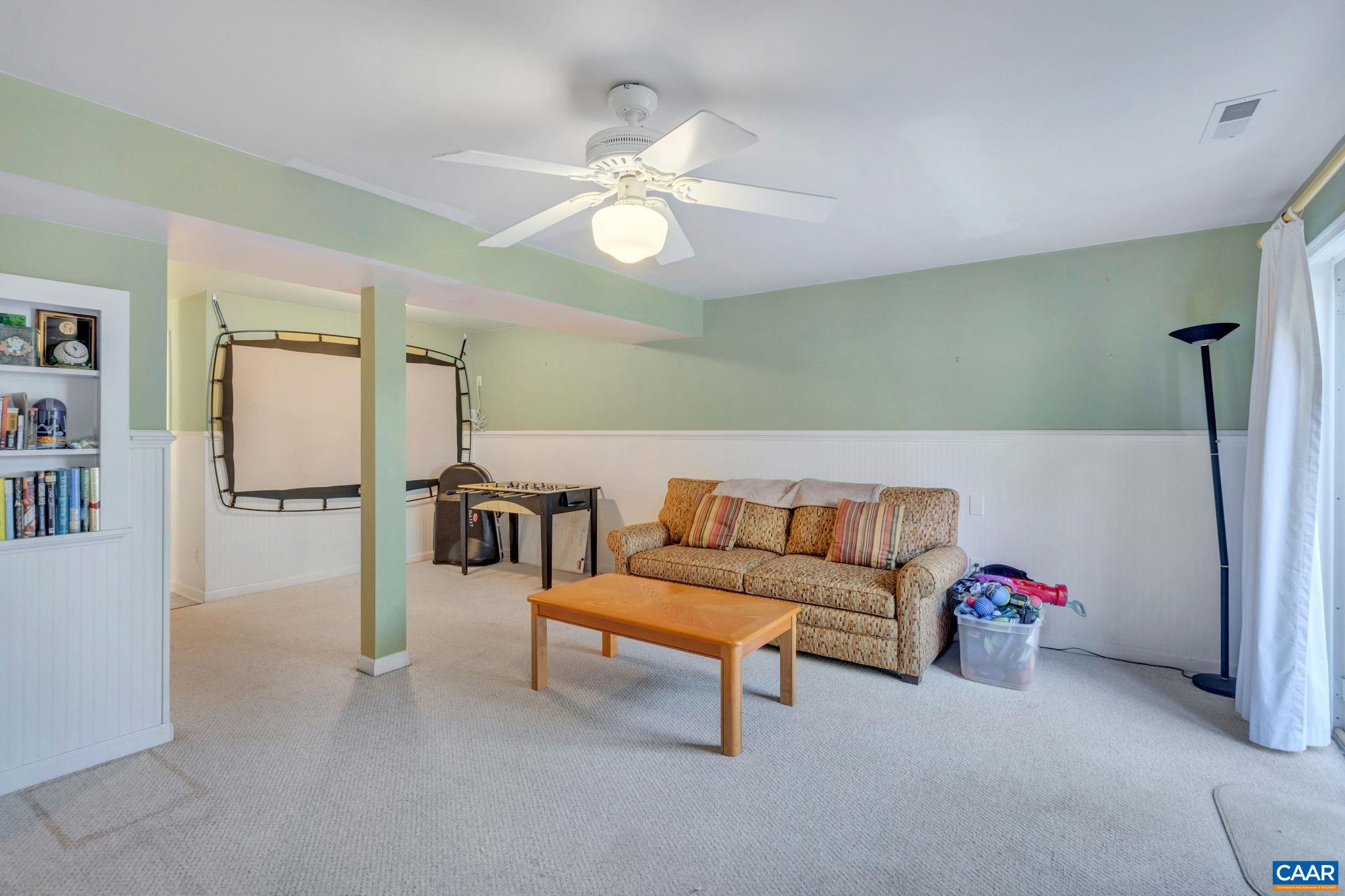 1642 OLD BROOK RD