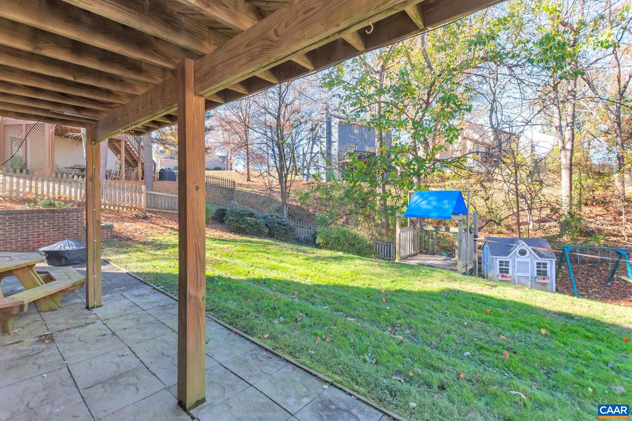 1642 OLD BROOK RD