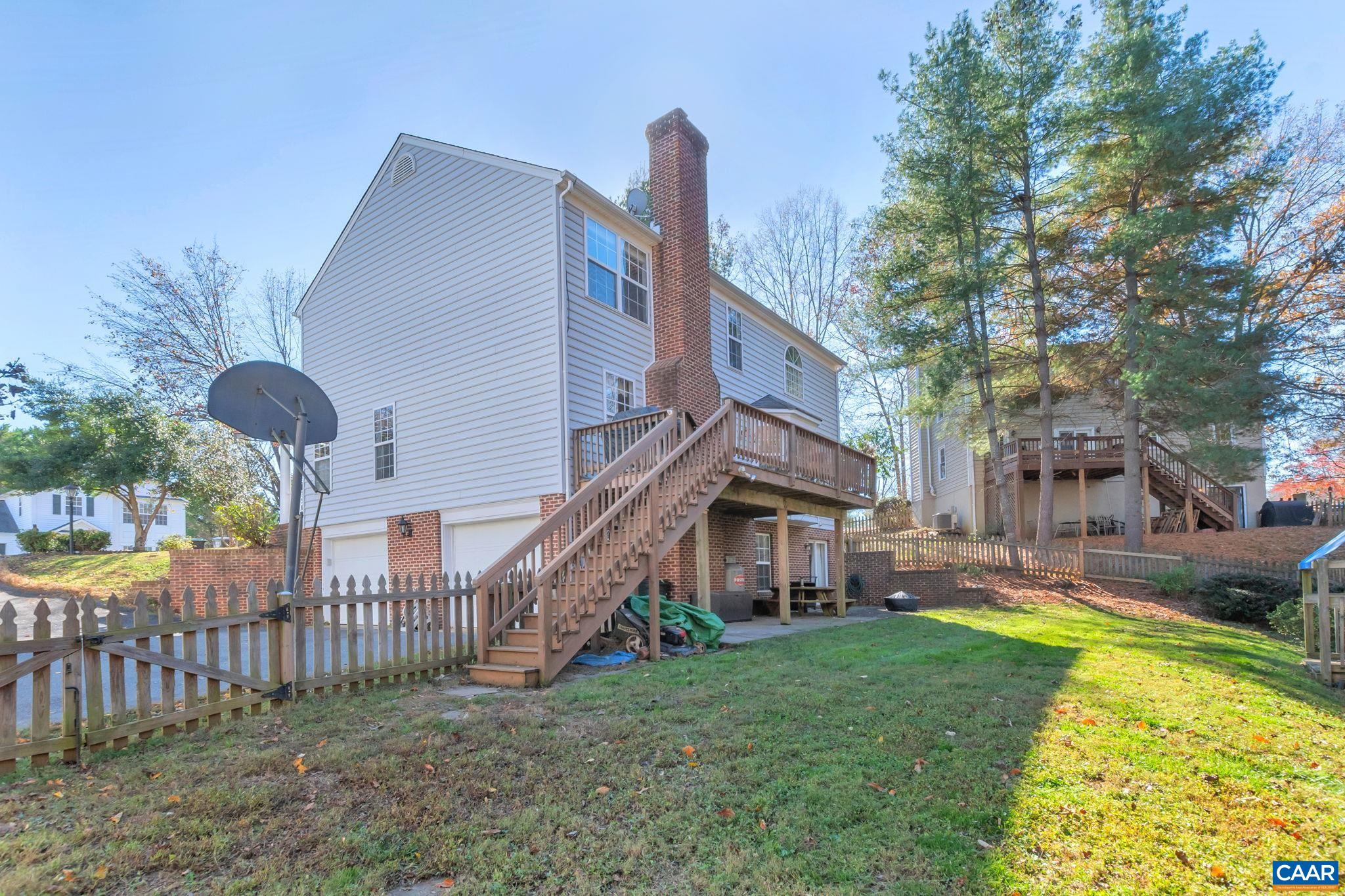 1642 OLD BROOK RD