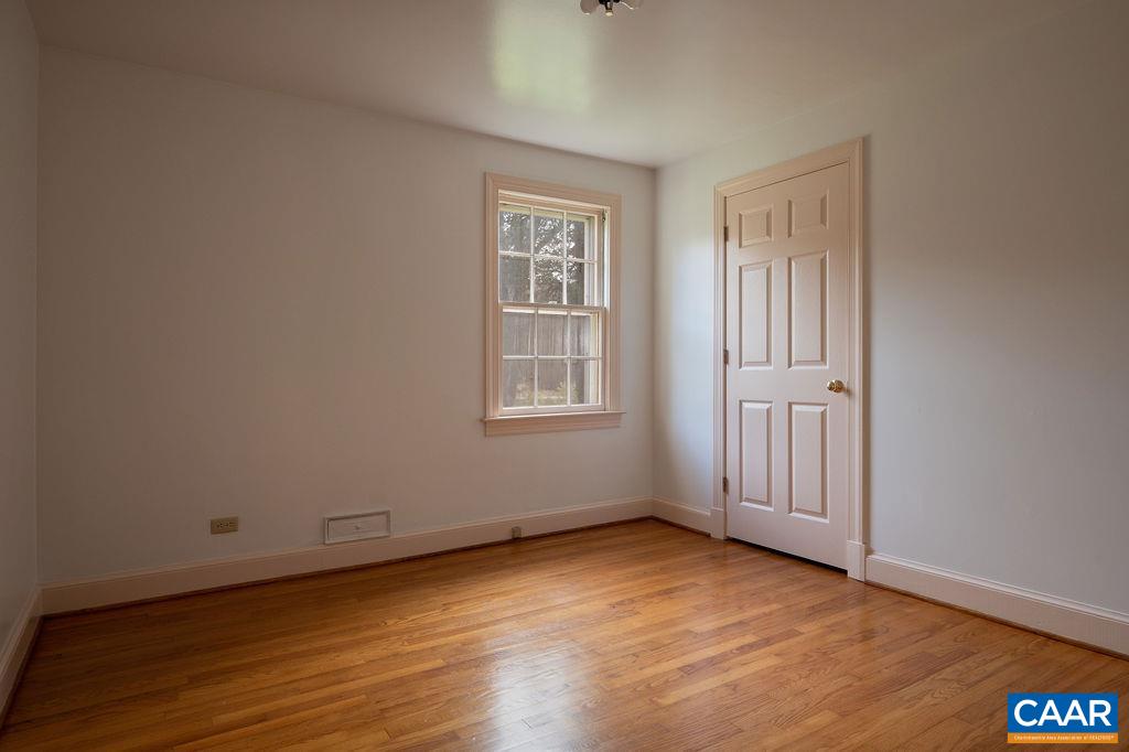 36 CANTERBURY RD