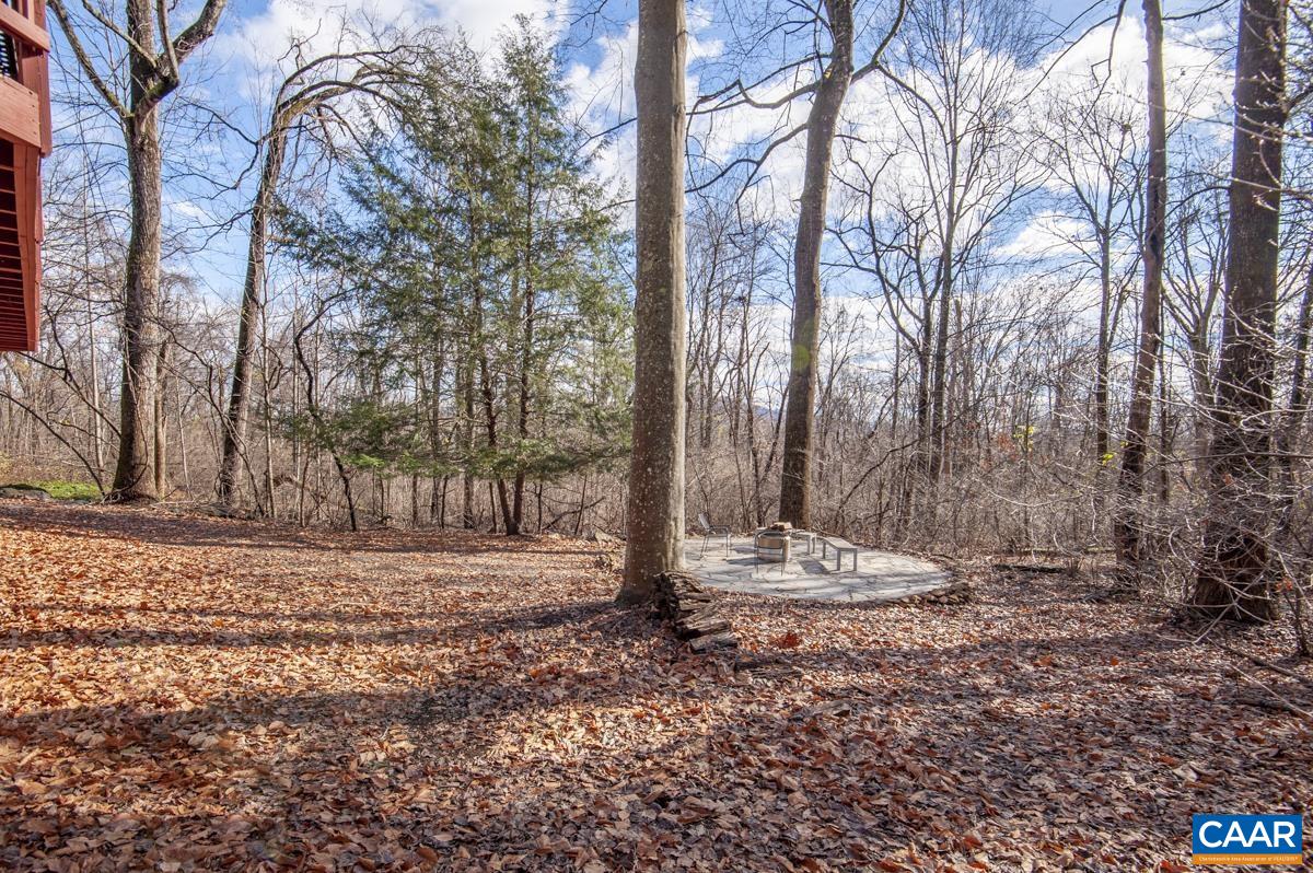 442 FOOTHILLS DR