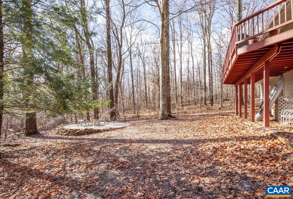 442 FOOTHILLS DR