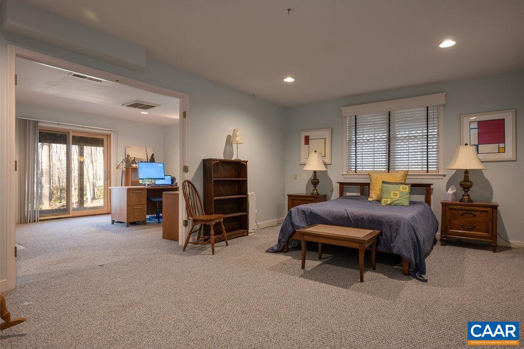 2584 CARDINAL RIDGE RD