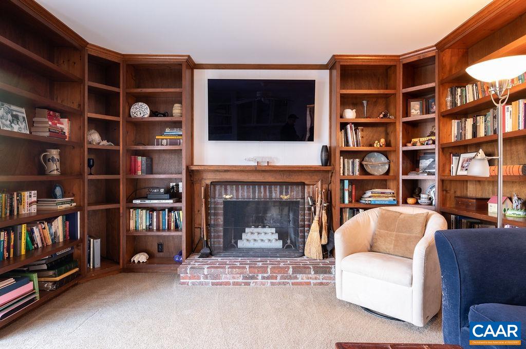 2584 CARDINAL RIDGE RD
