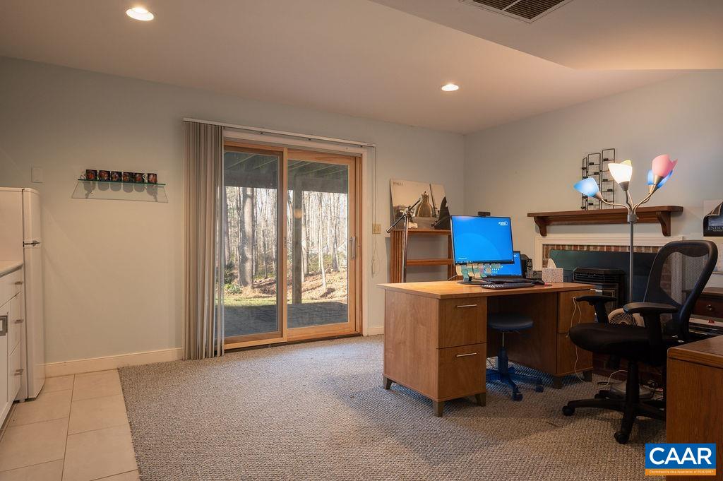 2584 CARDINAL RIDGE RD