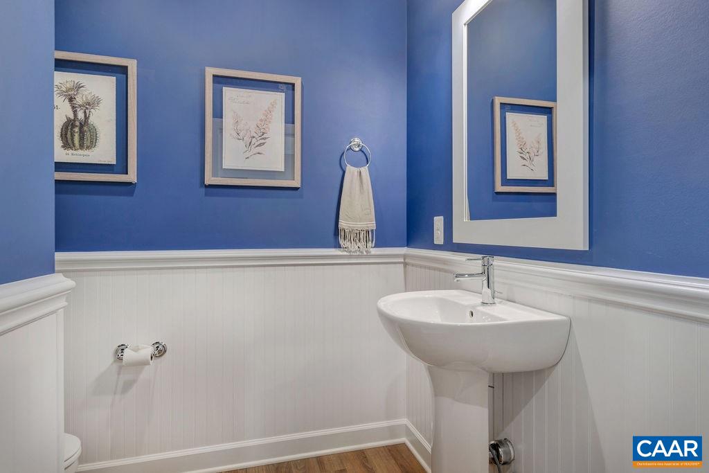 3670 THICKET RUN PL