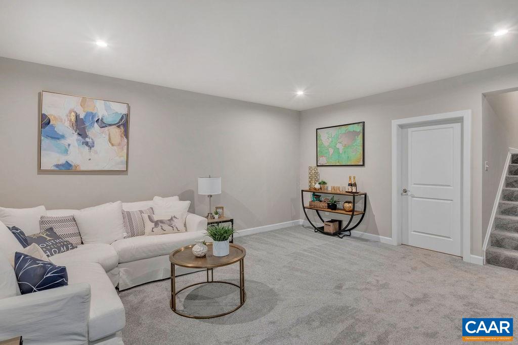 3670 THICKET RUN PL