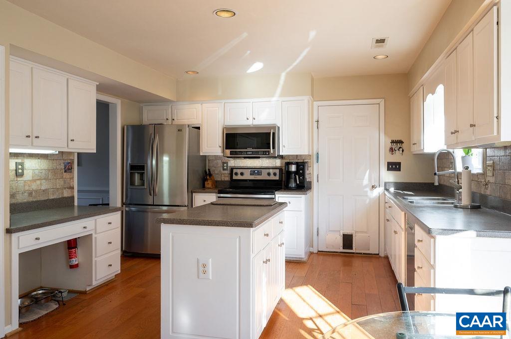 5408 CORY CT