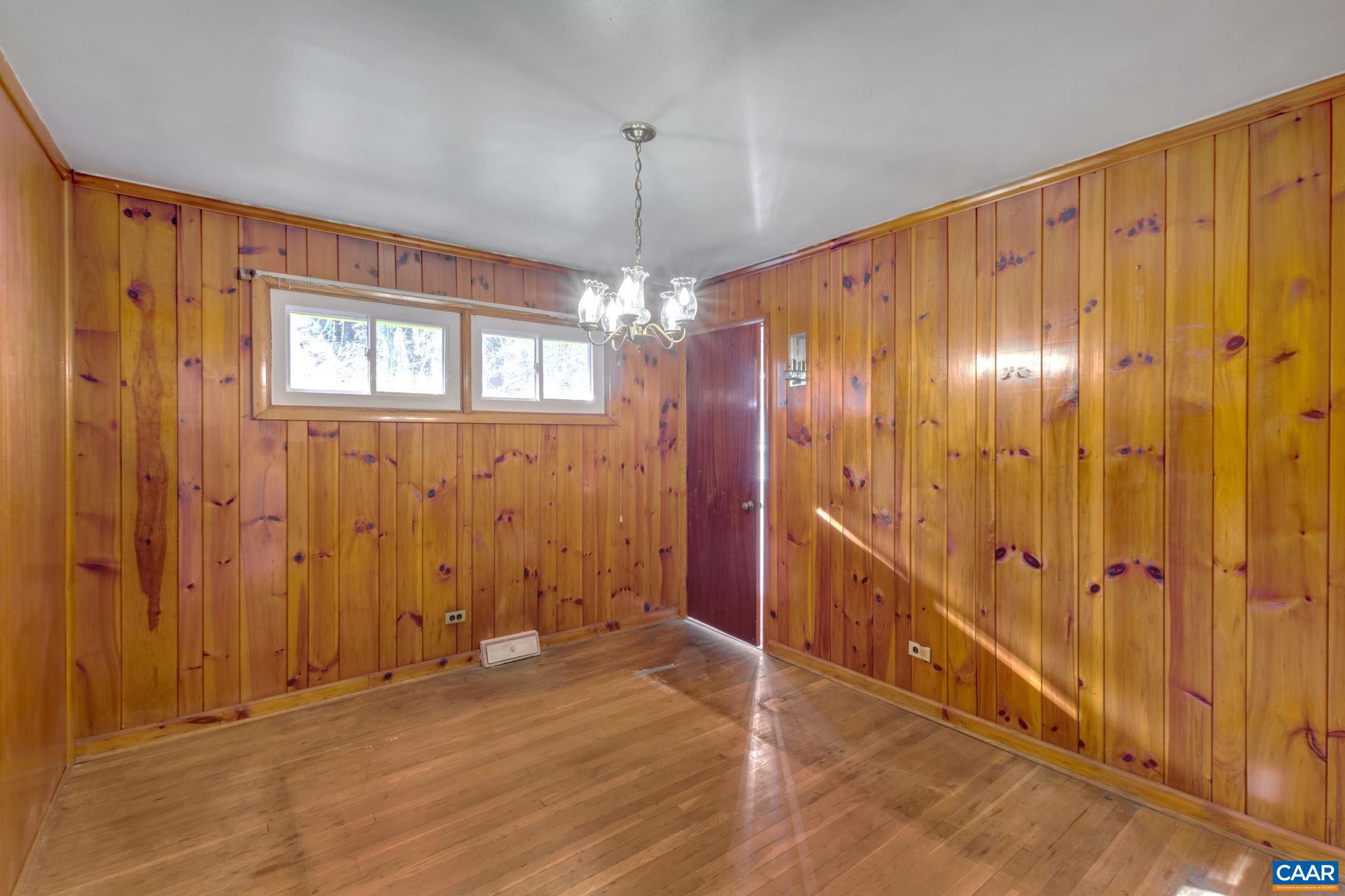 1514 CHERRY AVE