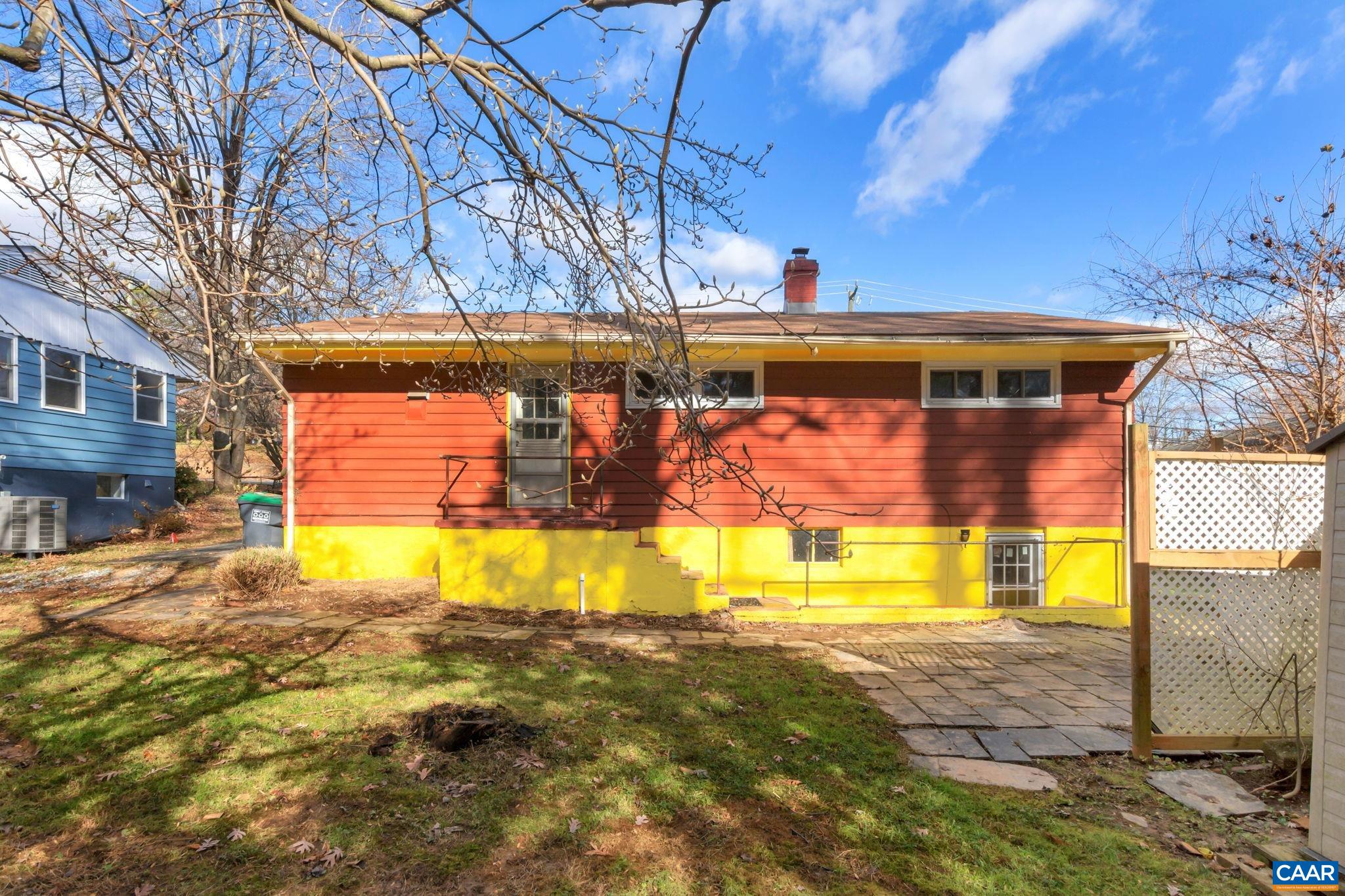 1514 CHERRY AVE