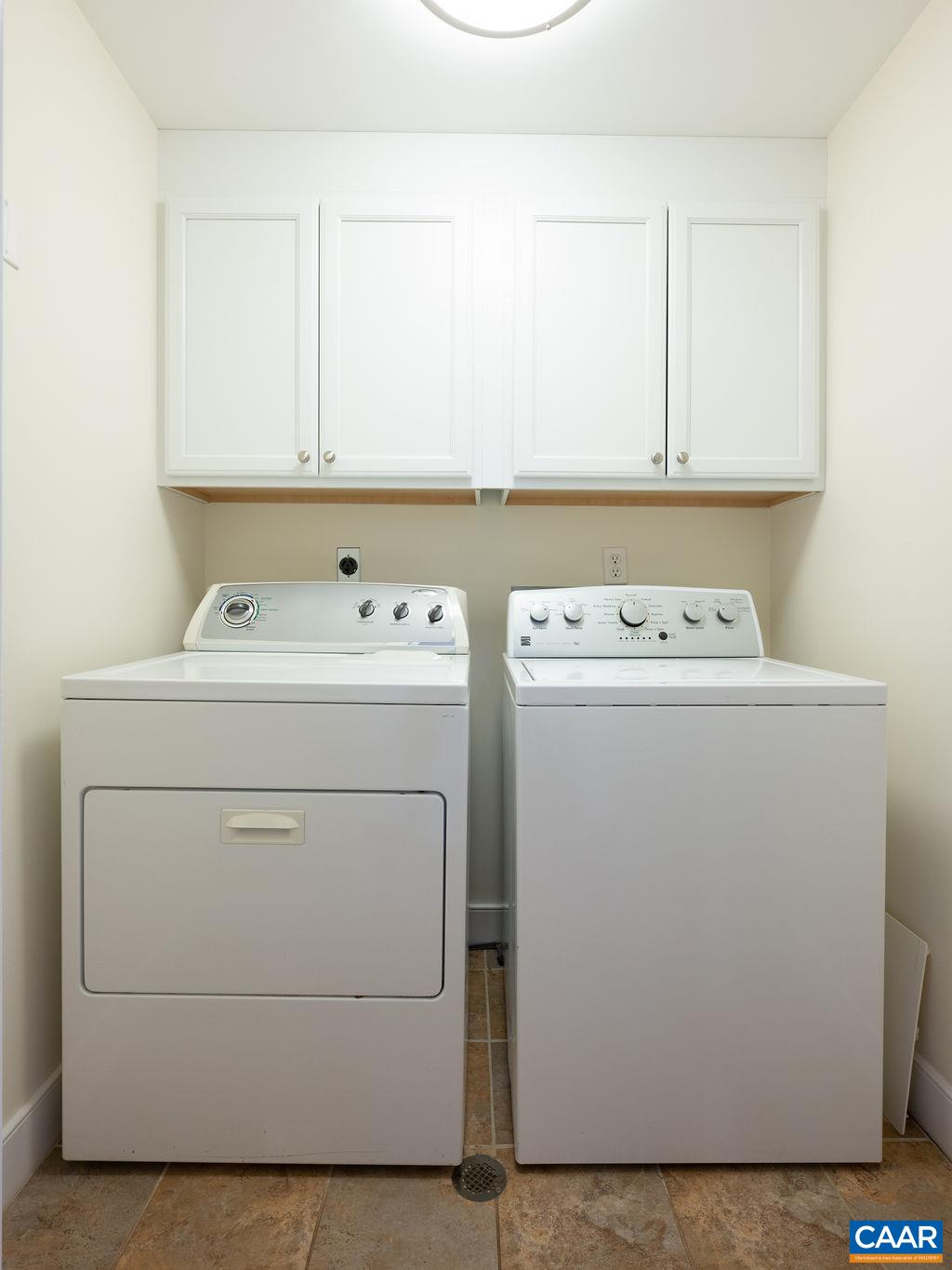 205 E JEFFERSON ST Unit: 3
