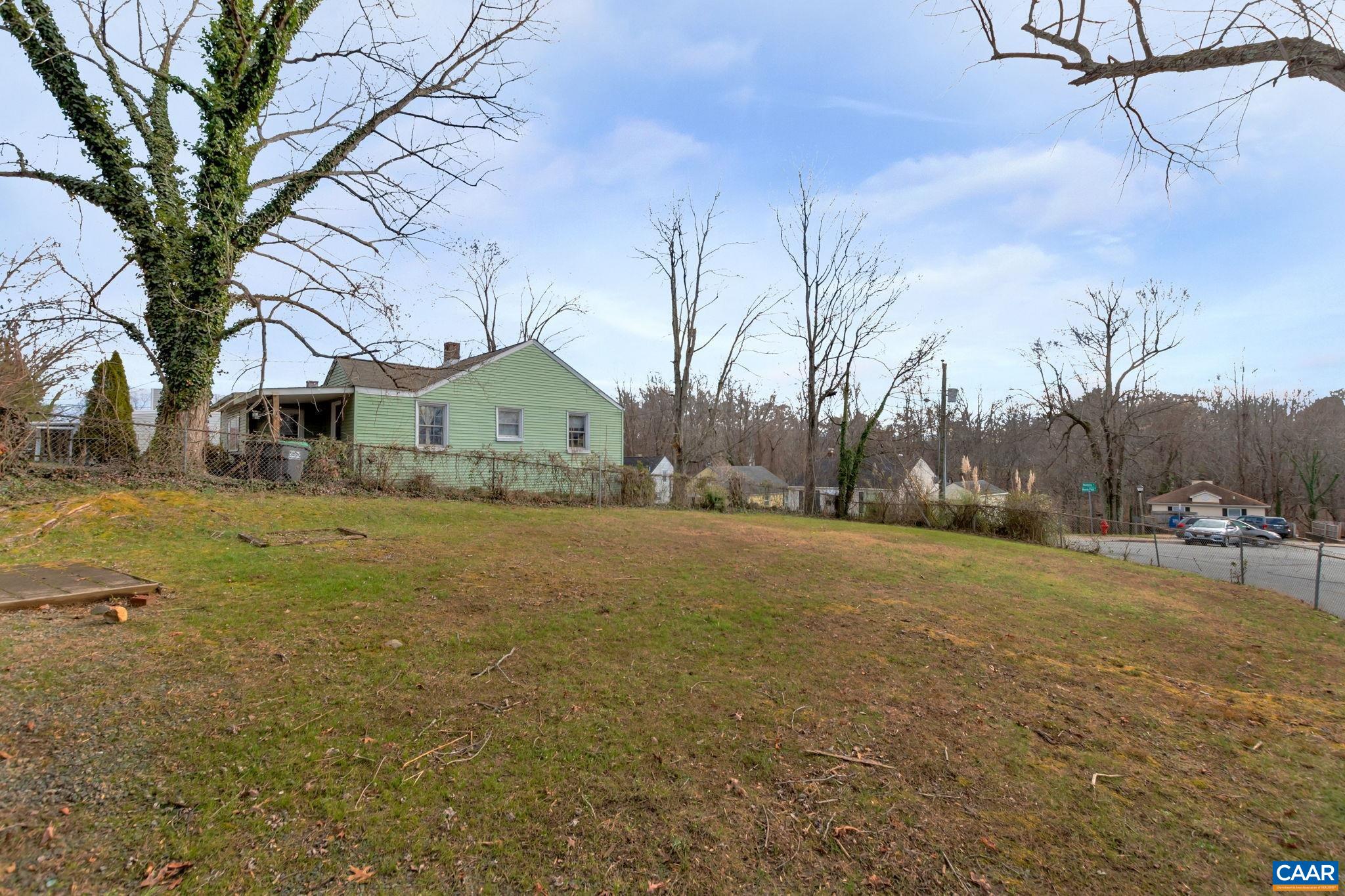 122 WESTERLY AVE