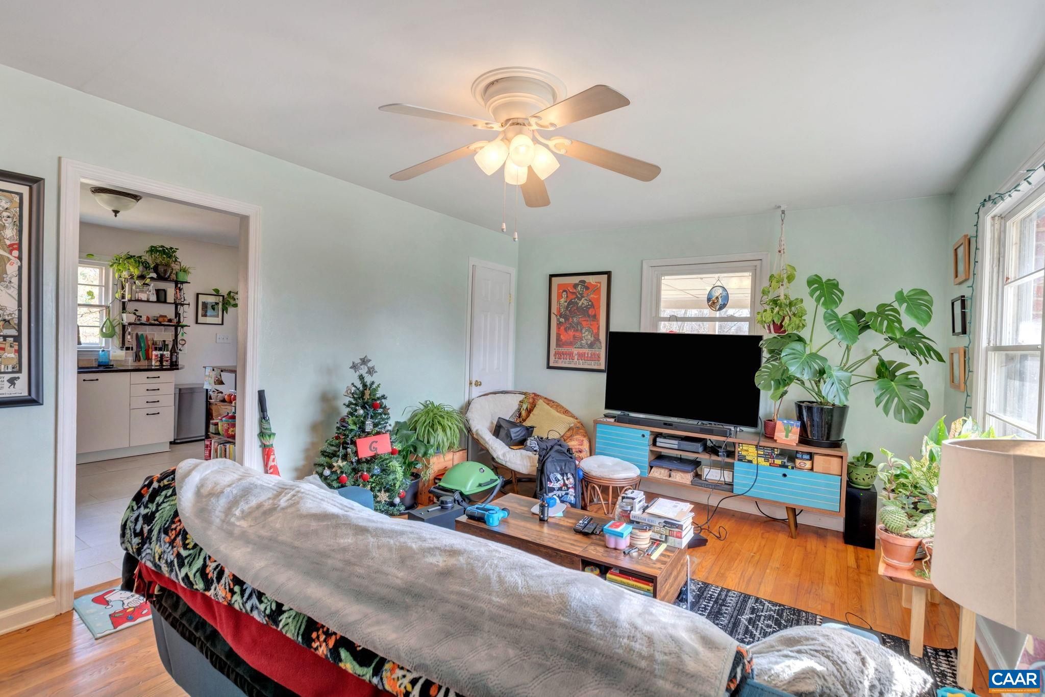 122 WESTERLY AVE
