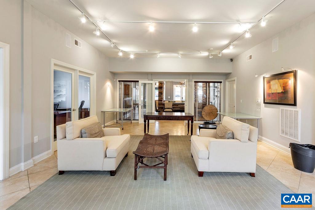 765 WALKER SQ Unit: 2D