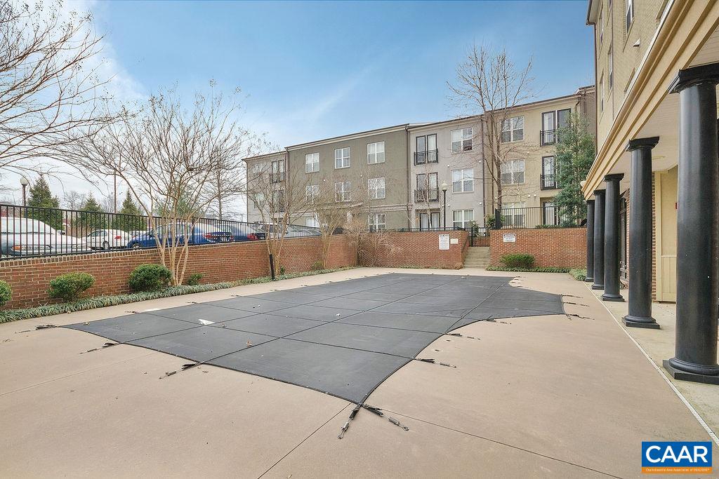 765 WALKER SQ Unit: 2D