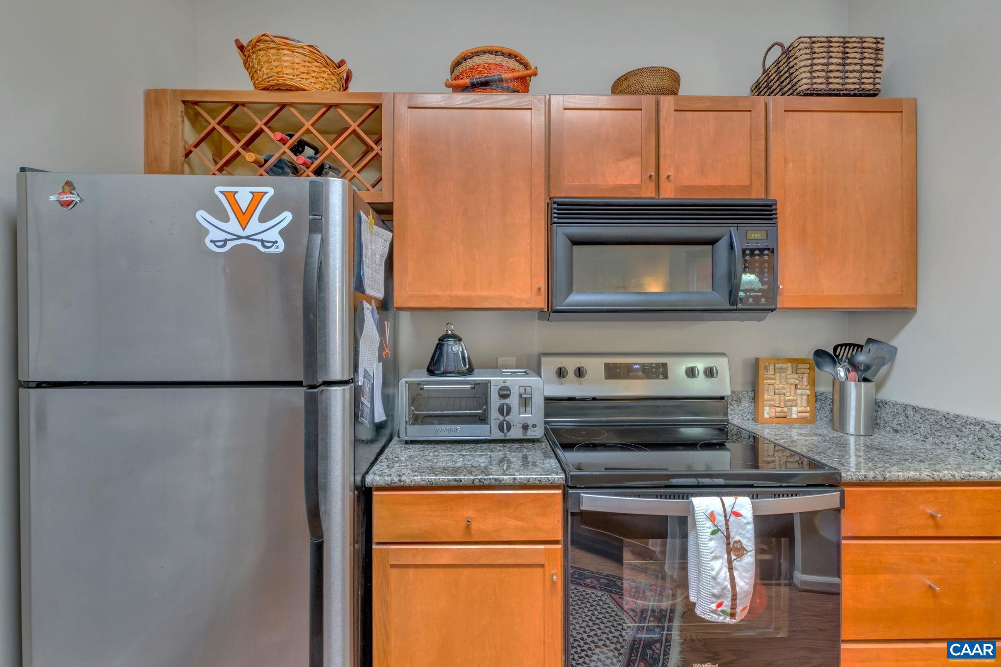 765 WALKER SQ Unit: 2D